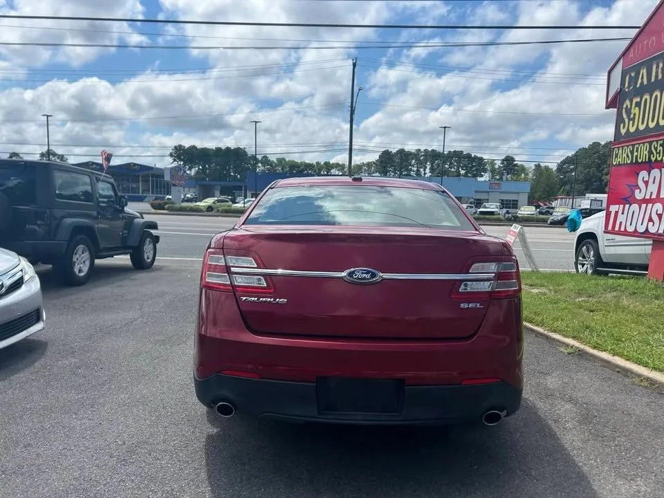 2015 Ford Taurus 6th Gen - Image 4 of 17