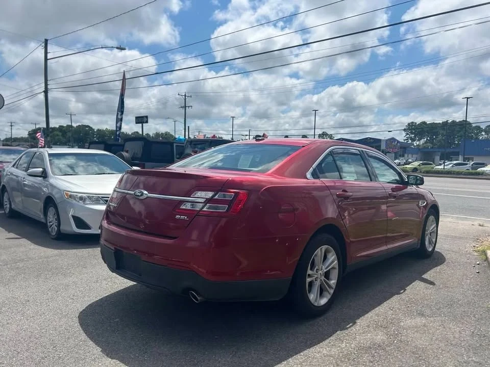 2015 Ford Taurus 6th Gen - Image 3 of 17