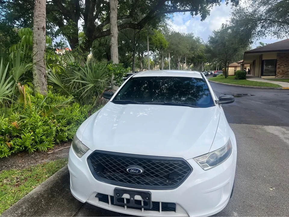 2015 Ford Taurus 6th Gen - Image 7 of 12