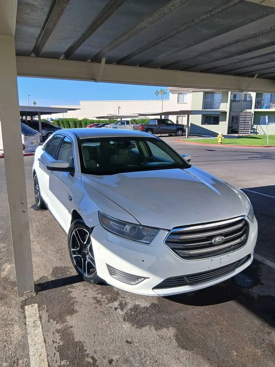 2015 Ford Taurus 6th Gen - Image 6 of 15