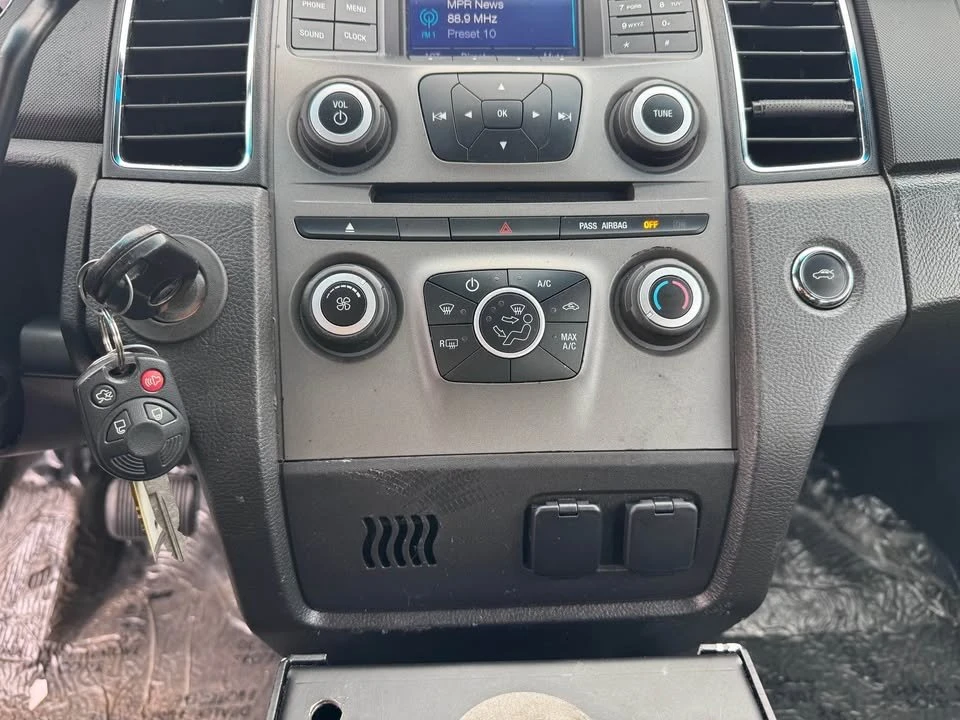 2015 Ford Taurus 6th Gen - Image 16 of 20