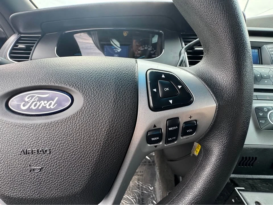 2015 Ford Taurus 6th Gen - Image 13 of 20