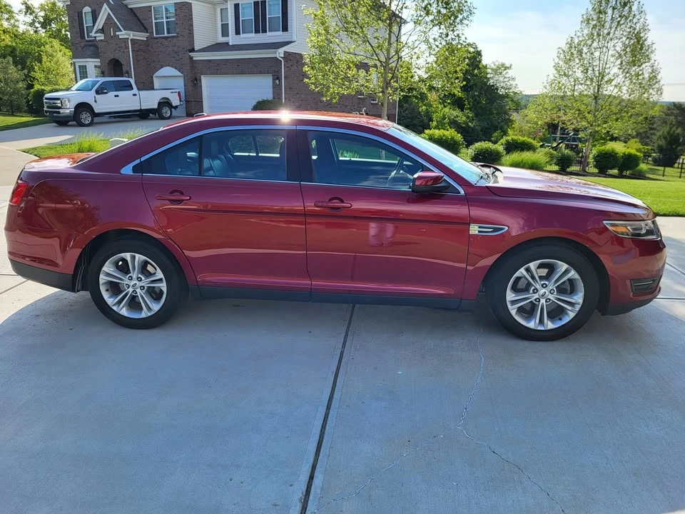2015 Ford Taurus 6th Gen - Image 3 of 12