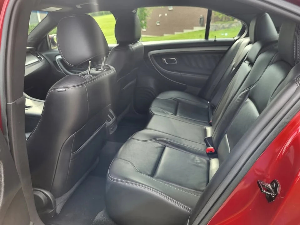 2015 Ford Taurus 6th Gen - Image 10 of 12