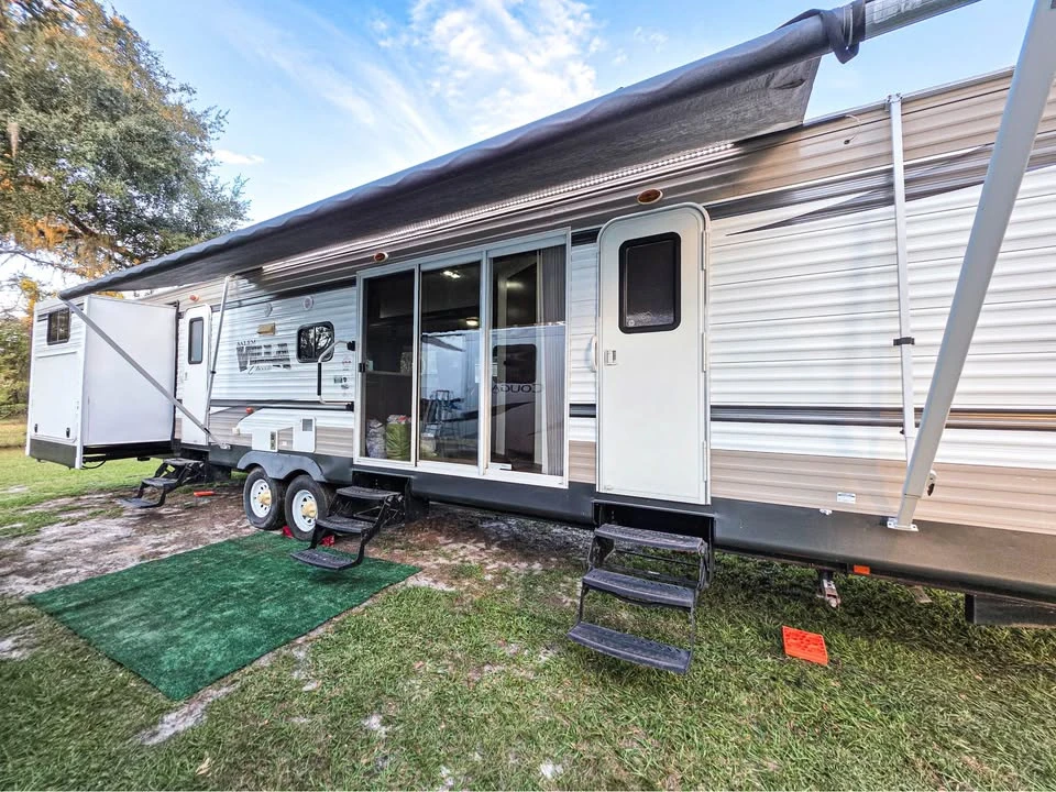 2015 Forest River - Image 5 of 21