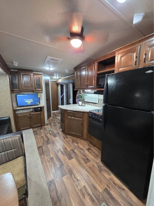 2015 Forest River - Image 11 of 21