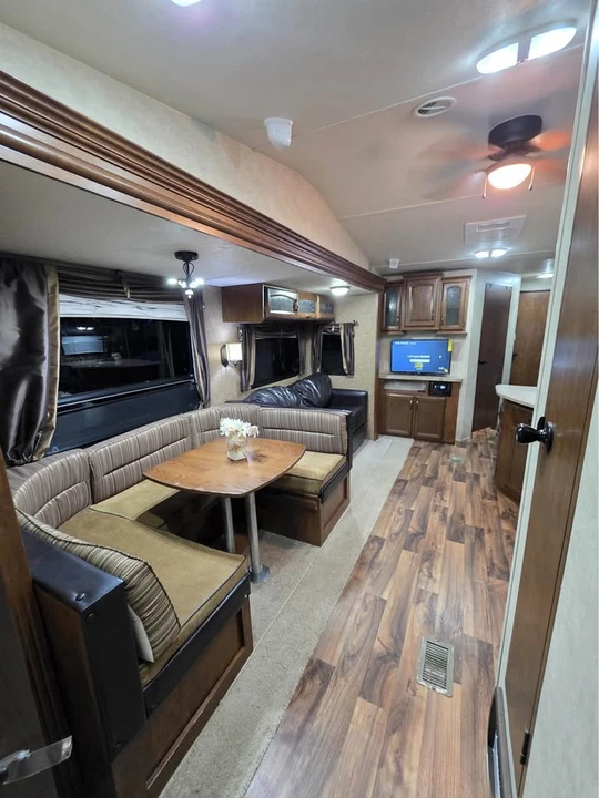 2015 Forest River - Image 12 of 21