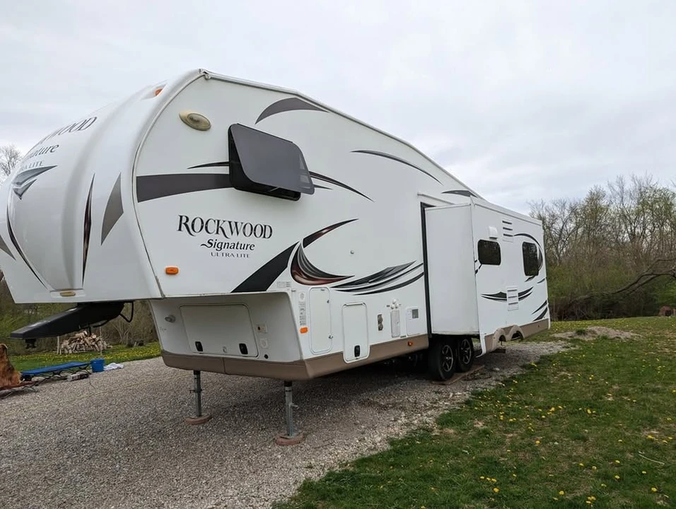 2015 Forest River - Image 5 of 20