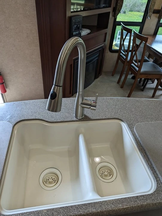 2015 Forest River - Image 10 of 20