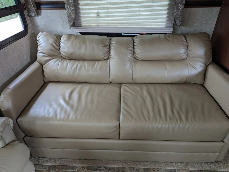 2015 Forest River - Image 8 of 20