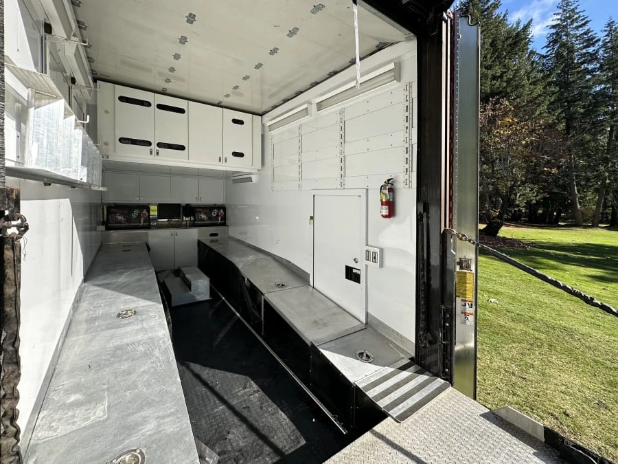 2015 Freightliner - Image 7 of 10