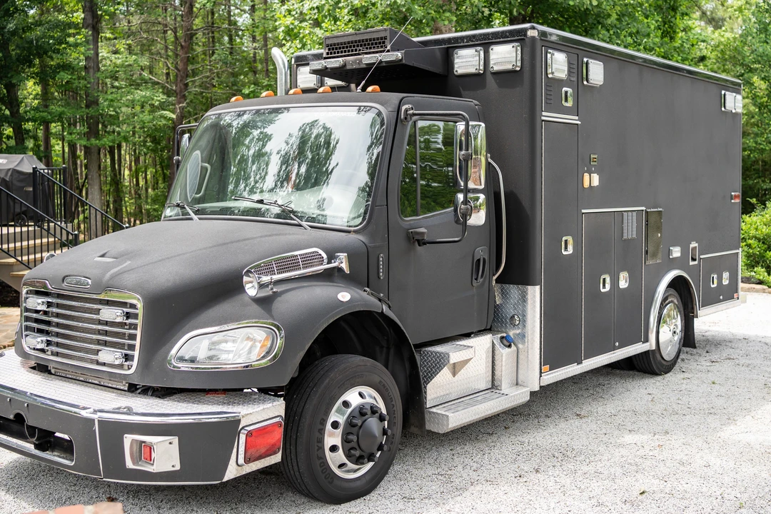 2015 Freightliner - Image 7 of 31