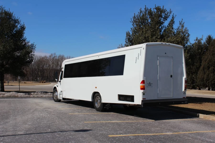 2015 Freightliner - Image 3 of 12