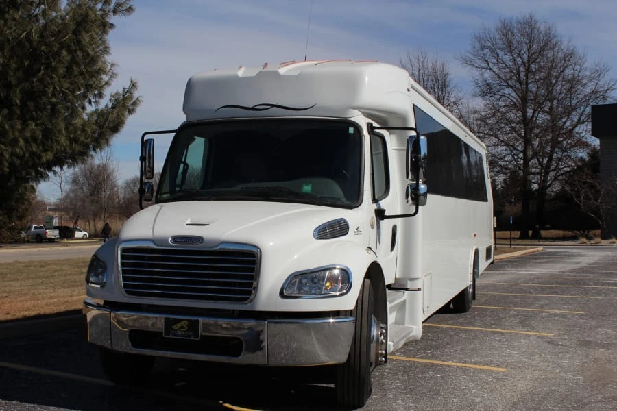 2015 Freightliner - Image 12 of 12