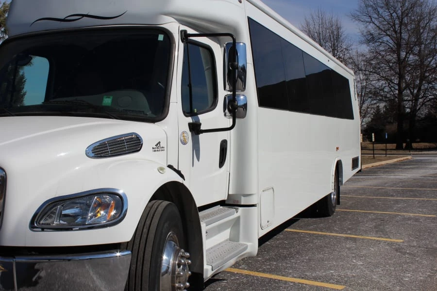 2015 Freightliner - Image 11 of 12