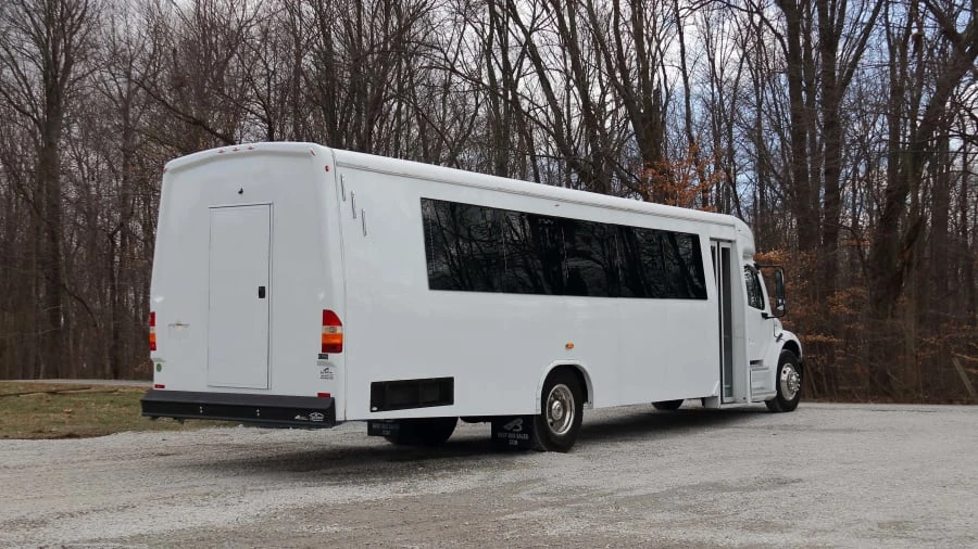 2015 Freightliner - Image 11 of 12