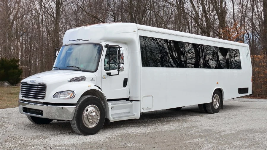 2015 Freightliner - Image 10 of 12