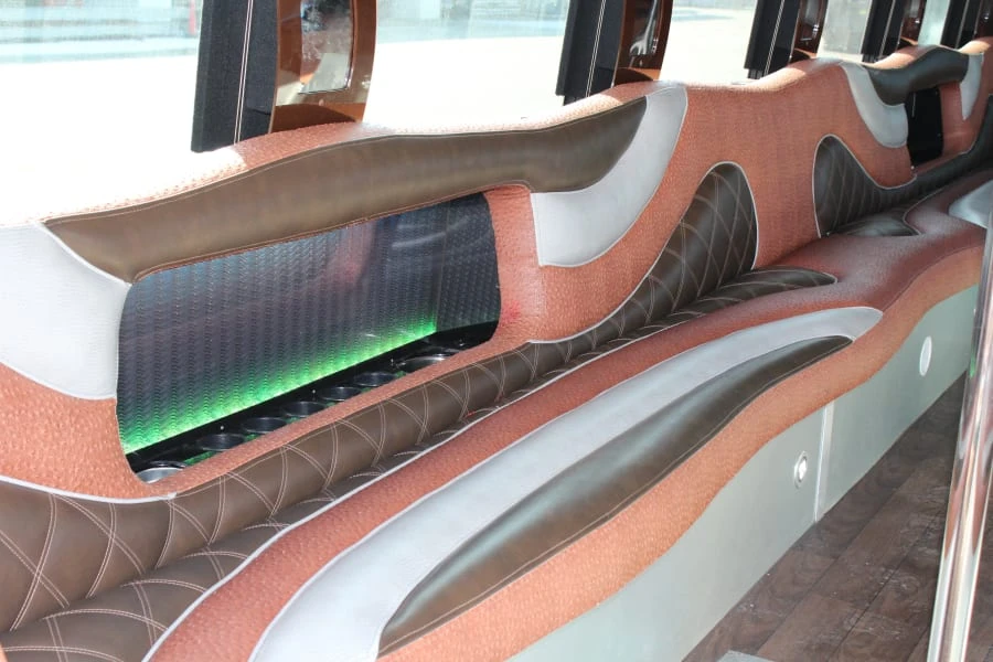 2015 Freightliner - Image 3 of 12