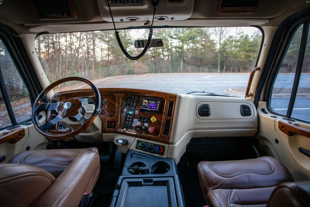2015 Freightliner - Image 12 of 12