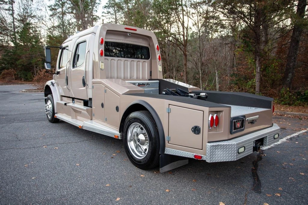 2015 Freightliner - Image 11 of 12