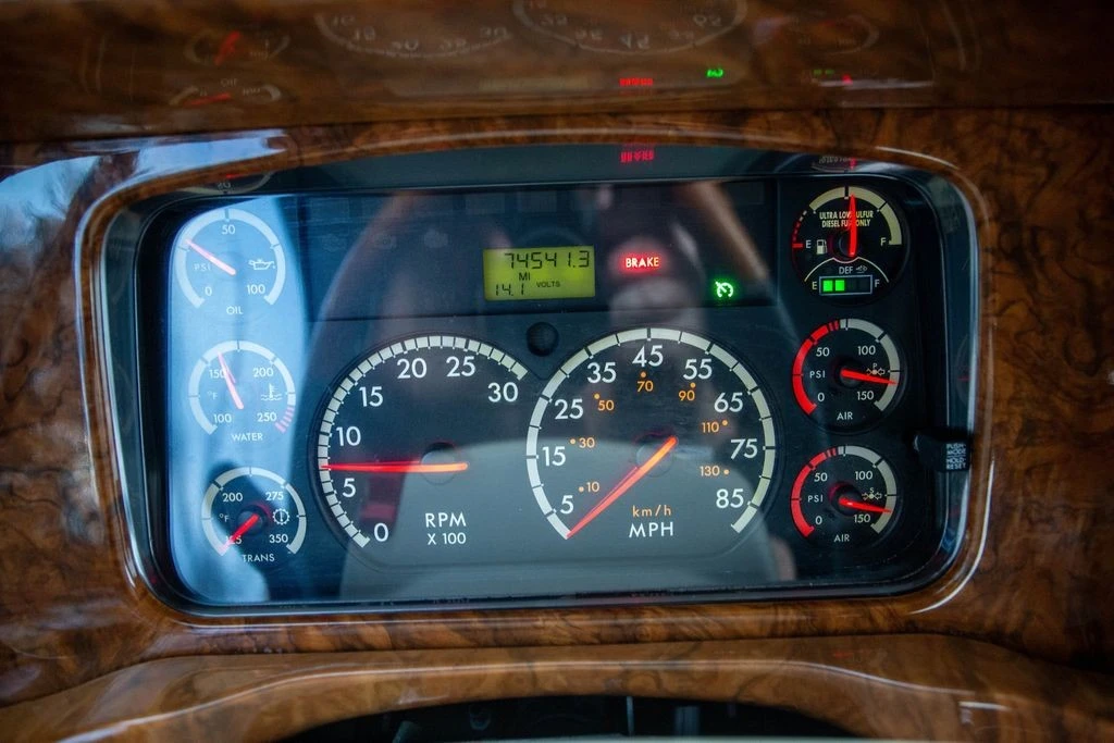2015 Freightliner - Image 8 of 12