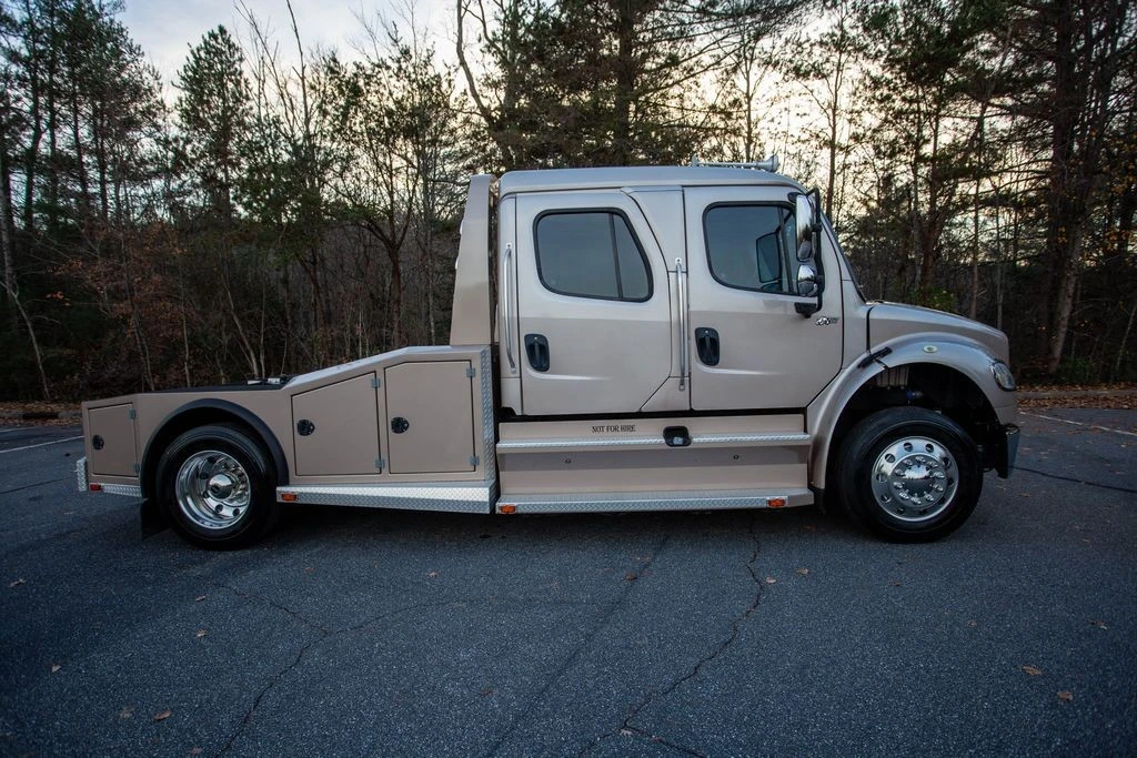 2015 Freightliner - Image 6 of 12