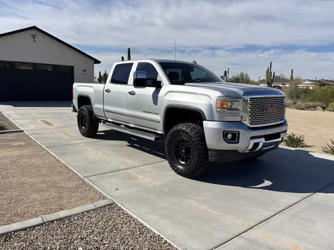 2015 GMC Sierra 2500HD Denali