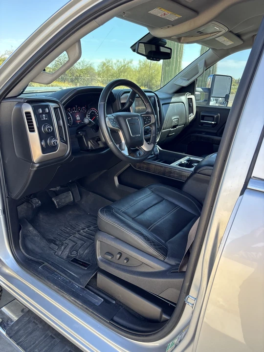2015 GMC Sierra Heavy Duty 4th Gen - Image 5 of 10
