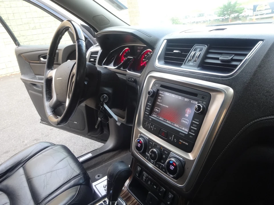 2015 GMC Acadia - Image 16 of 20
