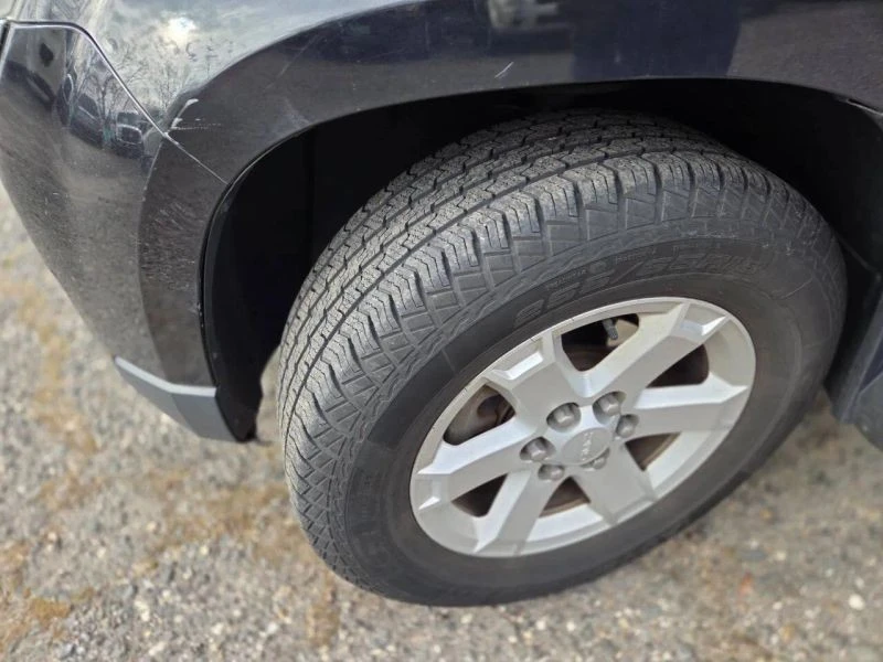 2015 GMC Acadia - Image 9 of 12