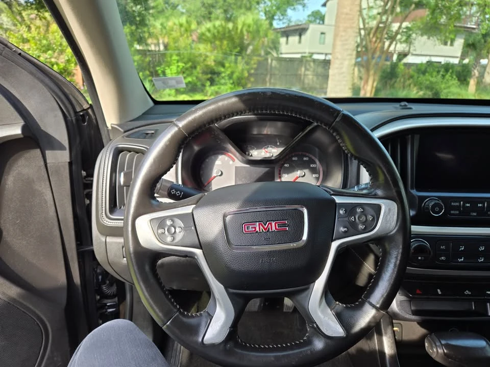 2015 GMC Canyon 2nd Gen - Image 10 of 17