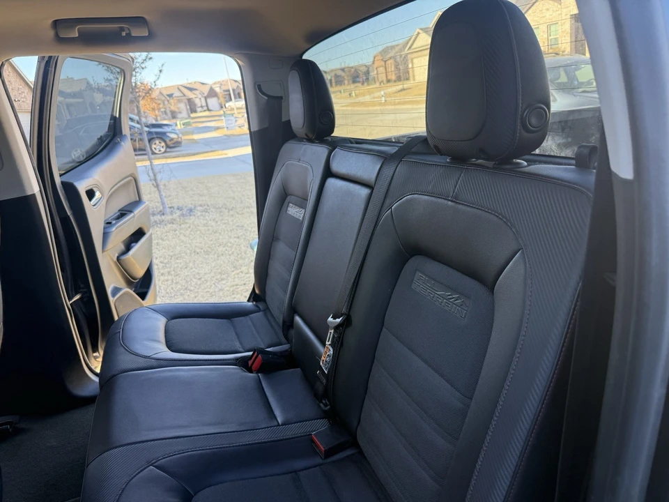 2015 GMC Canyon 2nd Gen - Image 9 of 13