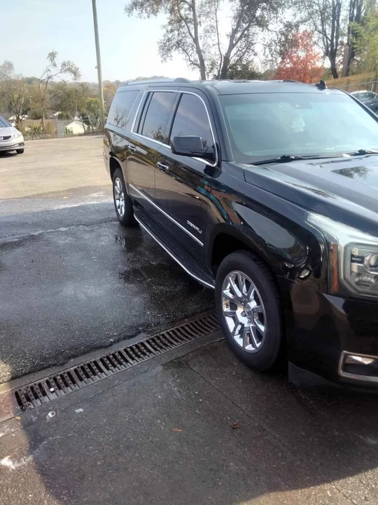 2015 GMC Hummer EV - Image 2 of 3