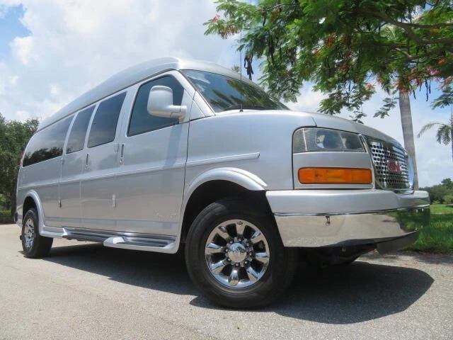 2015 GMC Savana - Image 5 of 12