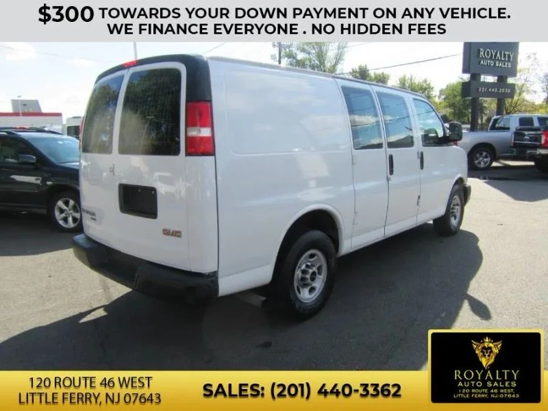 2015 GMC Savana - Image 10 of 12