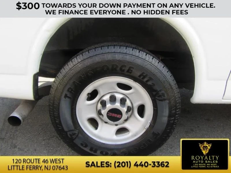 2015 GMC Savana - Image 9 of 12
