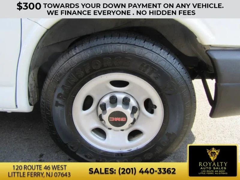 2015 GMC Savana - Image 8 of 12
