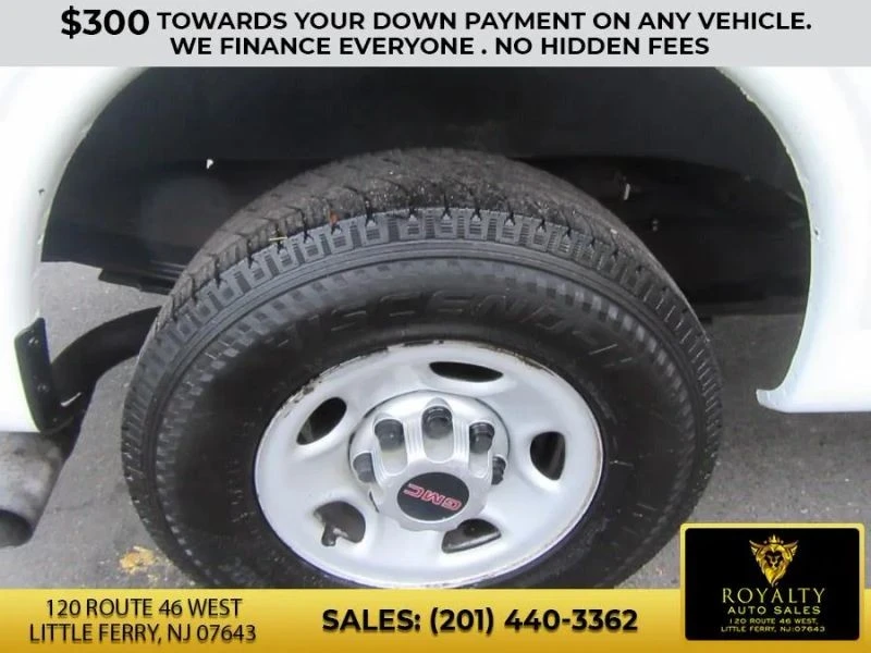 2015 GMC Savana - Image 9 of 12