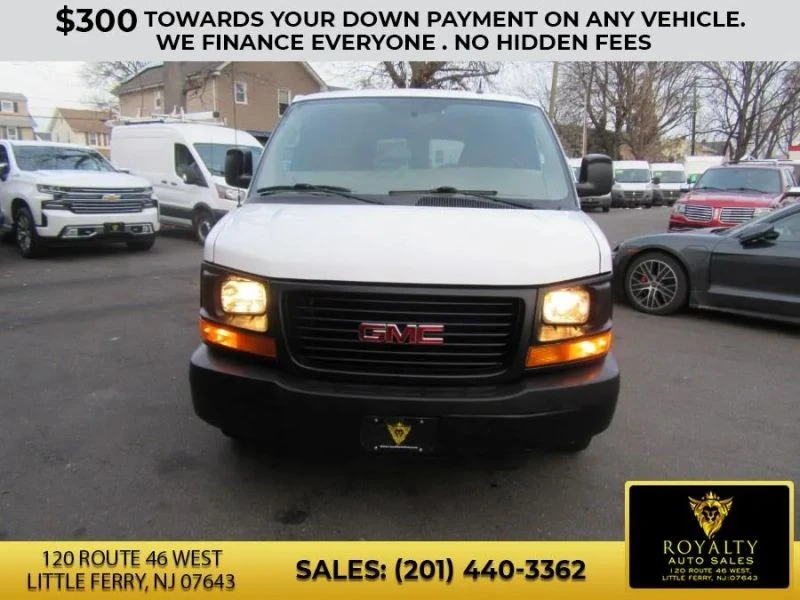 2015 GMC Savana - Image 5 of 12