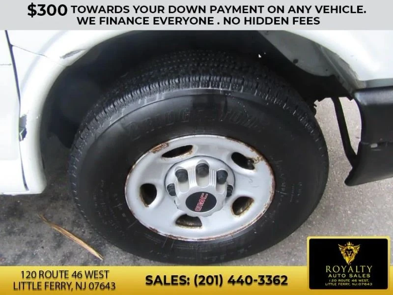 2015 GMC Savana - Image 10 of 12