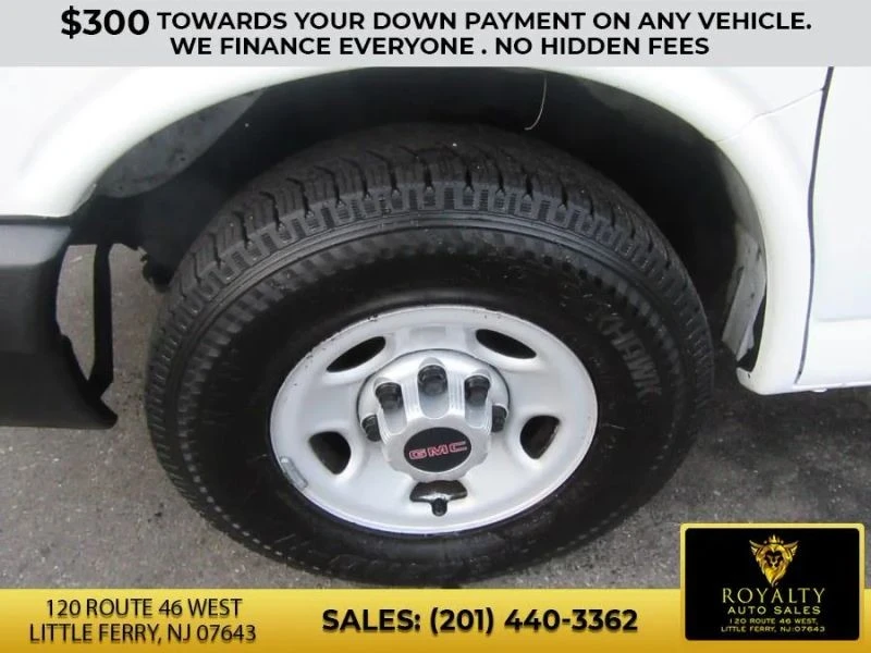 2015 GMC Savana - Image 11 of 12
