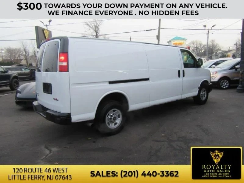 2015 GMC Savana - Image 4 of 12