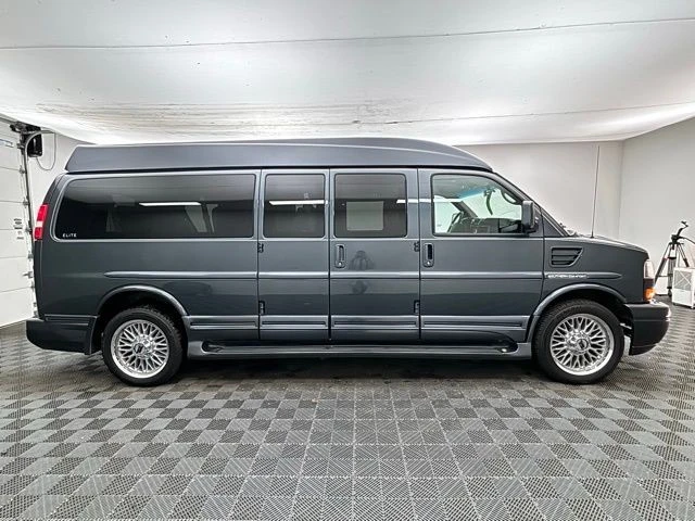 2015 GMC Savana - Image 6 of 21