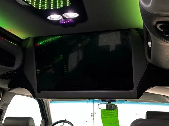 2015 GMC Savana - Image 4 of 21