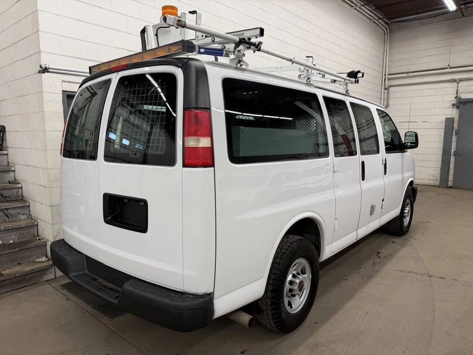 2015 GMC Savana - Image 2 of 12