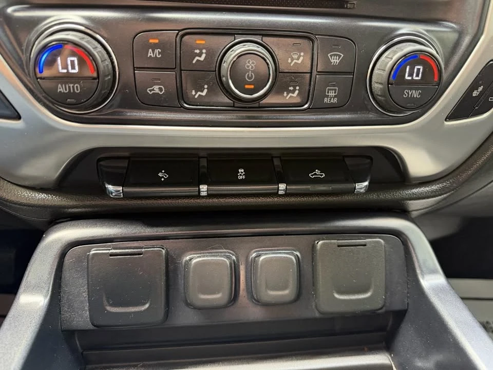 2015 GMC Sierra 4th Gen - Image 18 of 19