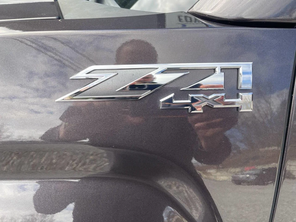 2015 GMC Sierra 4th Gen - Image 11 of 31