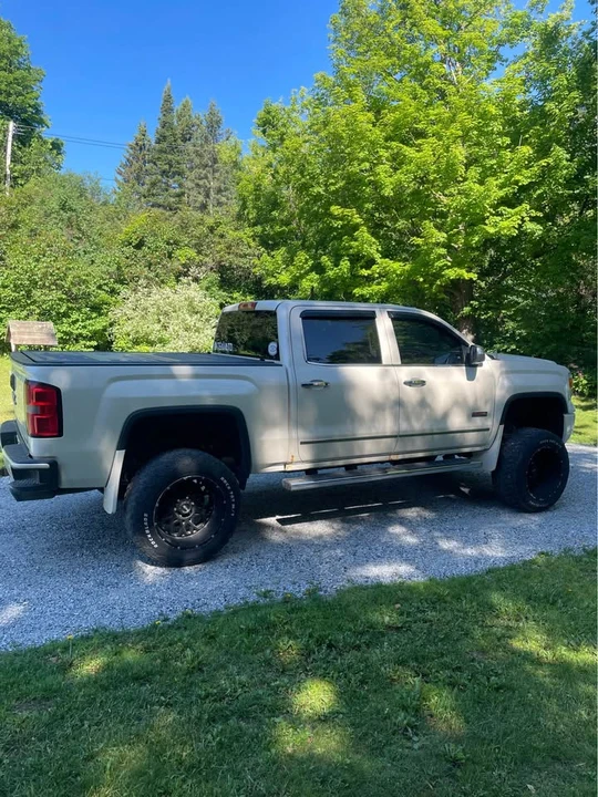 2015 GMC Sierra 4th Gen - Image 4 of 9