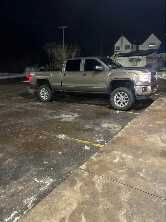 2015 GMC Sierra 4th Gen - Image 4 of 13