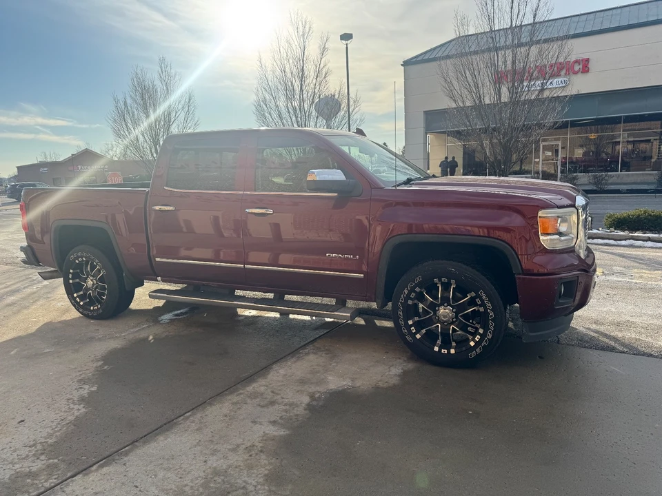 2015 GMC Sierra 3rd Gen - Image 4 of 14
